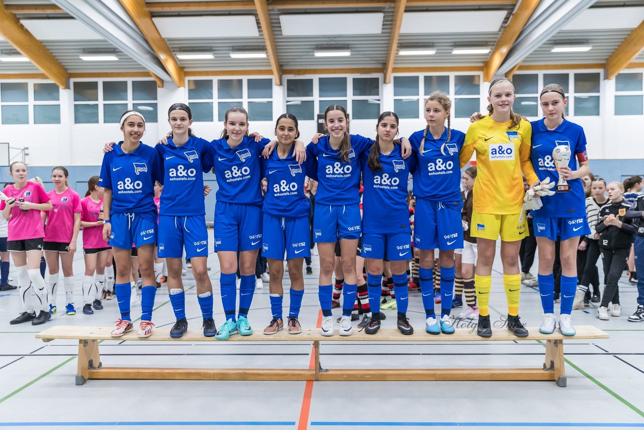 Bild 76 - C-Juniorinnen Loewinnen Cup